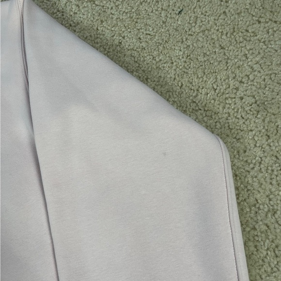 Lululemon Tennis Club Heavyweight Fleece Sweatshirt in Strawberry Milkshake - Picture 4 of 4